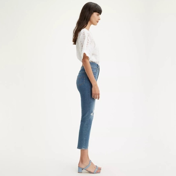 Levi’s 724 HIGH RISE SLIM STRAIGHT CROP WOMEN'S JEANS - Picture 3 of 8